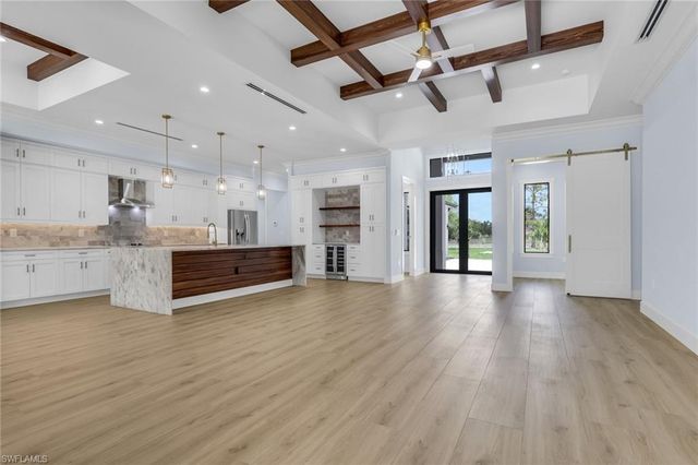 408 24th AVE NE, Naples, FL 34120