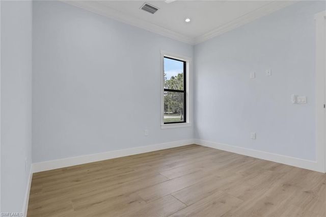 408 24th AVE NE, Naples, FL 34120