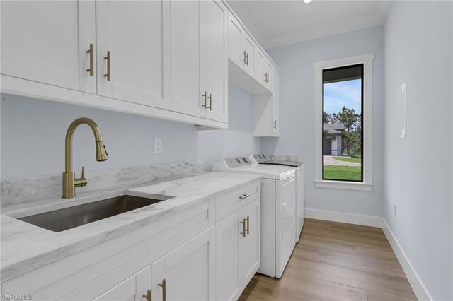 408 24th AVE NE, Naples, FL 34120