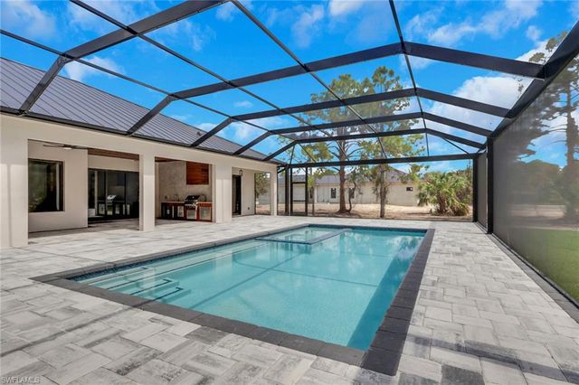 408 24th AVE NE, Naples, FL 34120