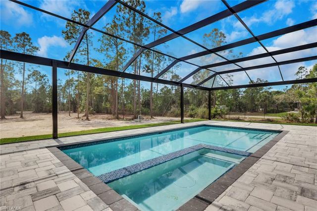 408 24th AVE NE, Naples, FL 34120