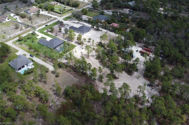 408 24th AVE NE, Naples, FL 34120