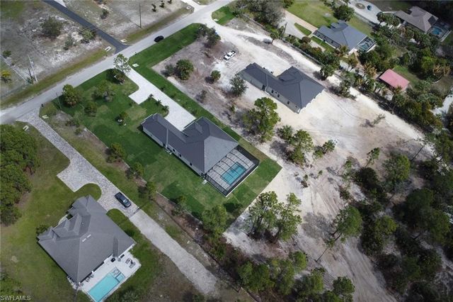 408 24th AVE NE, Naples, FL 34120