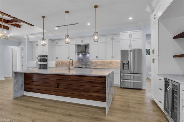 408 24th AVE NE, Naples, FL 34120