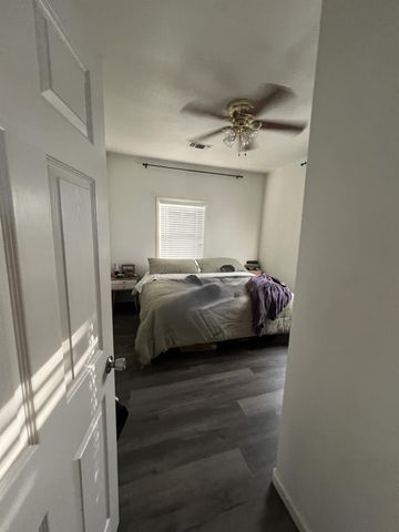 2001 12th Avenue, Kingsburg, CA 93631