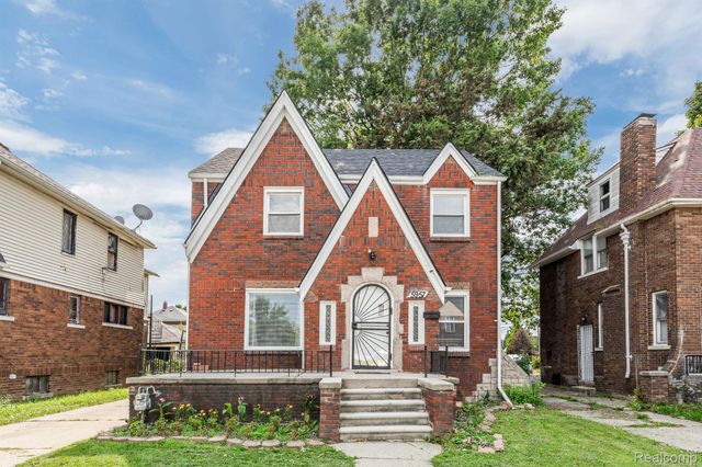 5957 THREE MILE Drive, Detroit, MI 48224