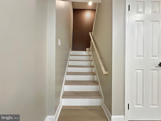 12103 SALEMTOWN DR, Woodbridge, VA 22192