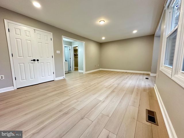 12103 SALEMTOWN DR, Woodbridge, VA 22192