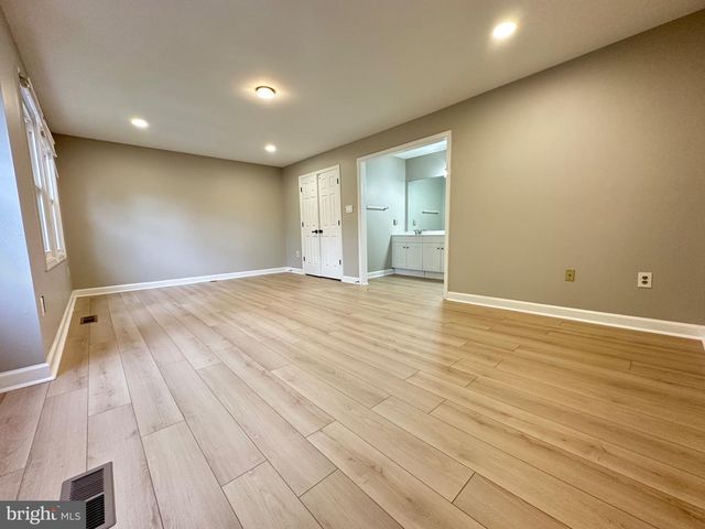 12103 SALEMTOWN DR, Woodbridge, VA 22192