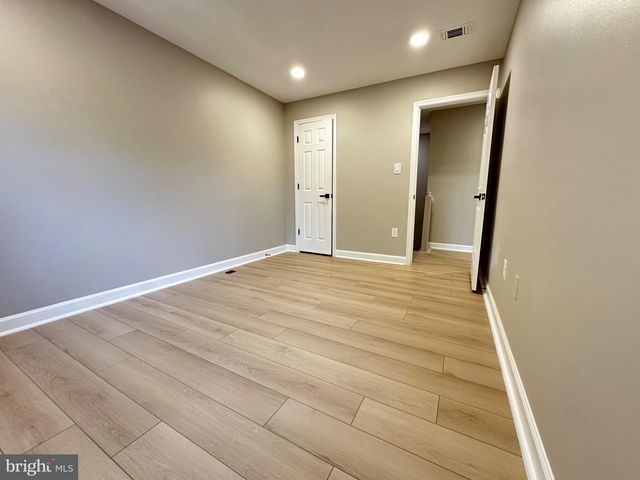 12103 SALEMTOWN DR, Woodbridge, VA 22192