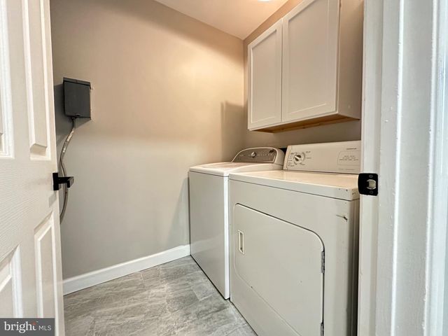 12103 SALEMTOWN DR, Woodbridge, VA 22192