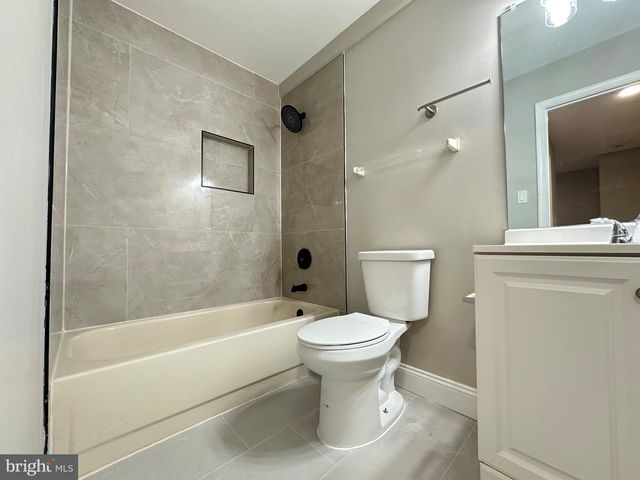 12103 SALEMTOWN DR, Woodbridge, VA 22192