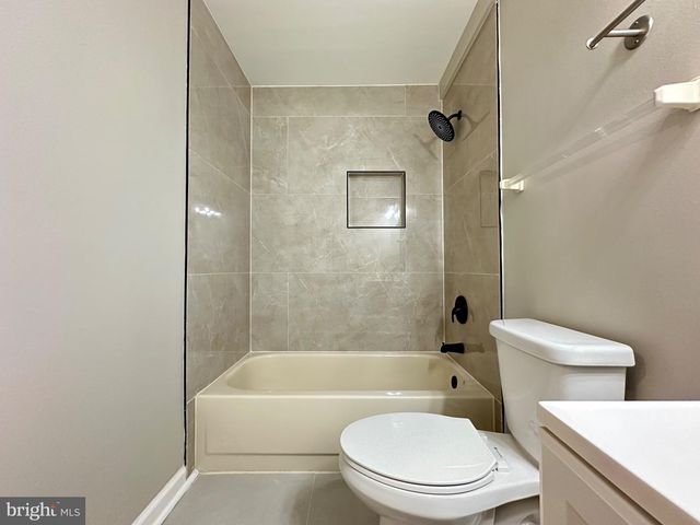 12103 SALEMTOWN DR, Woodbridge, VA 22192