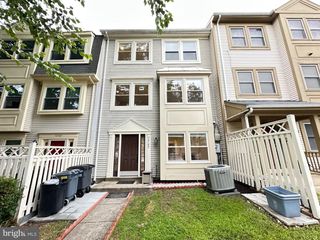 12103 SALEMTOWN DR, Woodbridge, VA 22192