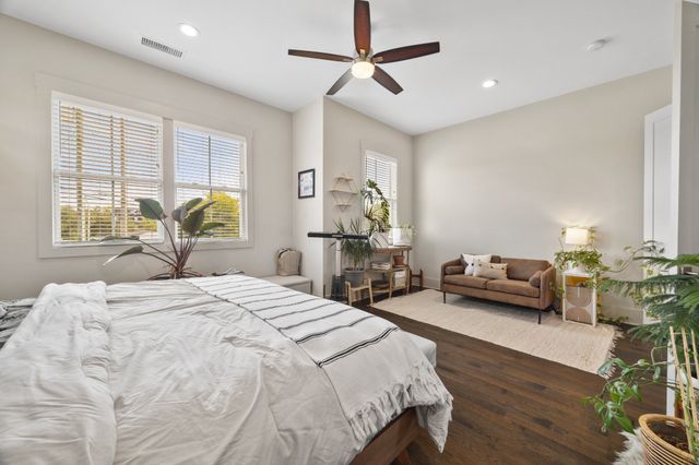 1002 Free Silver Rd, Nashville, TN 37207