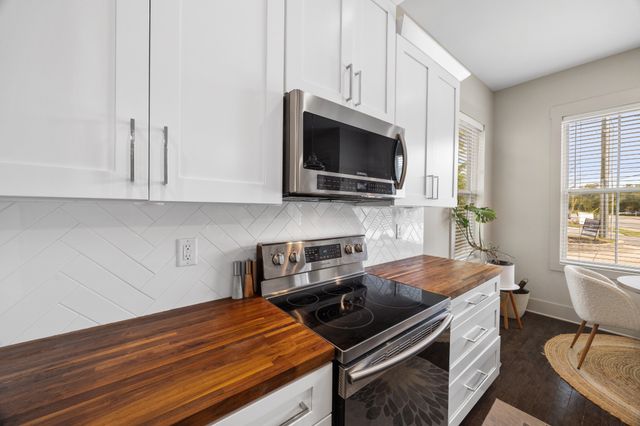 1002 Free Silver Rd, Nashville, TN 37207