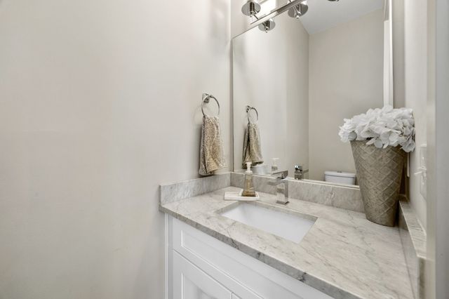 1002 Free Silver Rd, Nashville, TN 37207