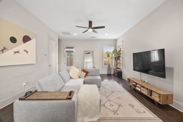 1002 Free Silver Rd, Nashville, TN 37207