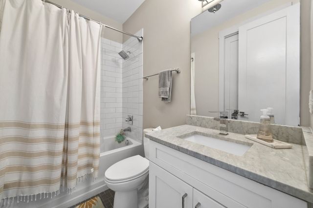 1002 Free Silver Rd, Nashville, TN 37207