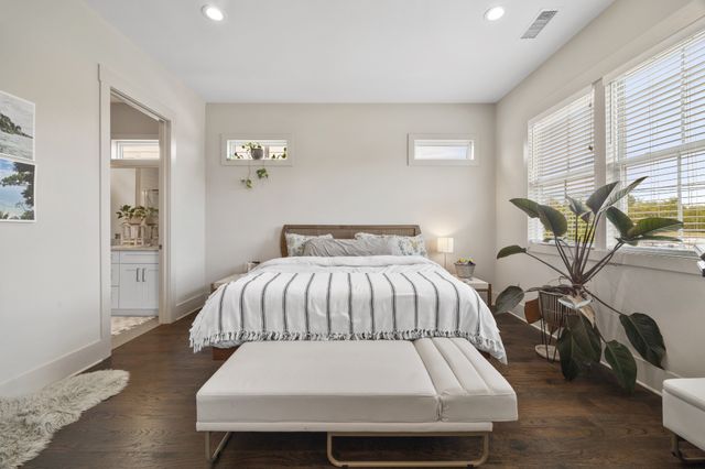 1002 Free Silver Rd, Nashville, TN 37207