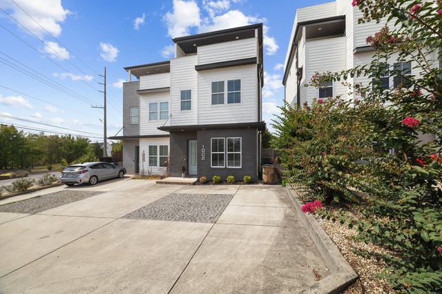 1002 Free Silver Rd, Nashville, TN 37207