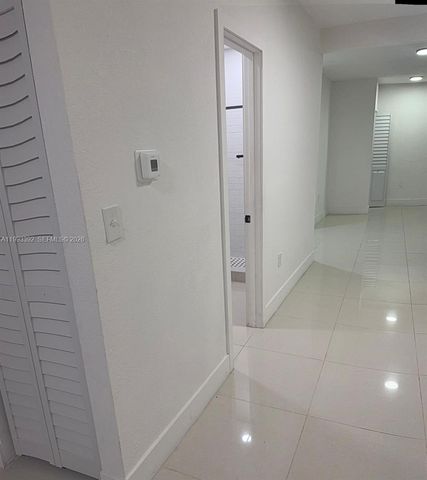 1800 NW 18th Ter 1, Miami, FL 33125