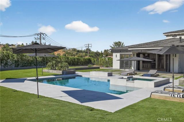 743 Buckingham Drive, Redlands, CA 92374