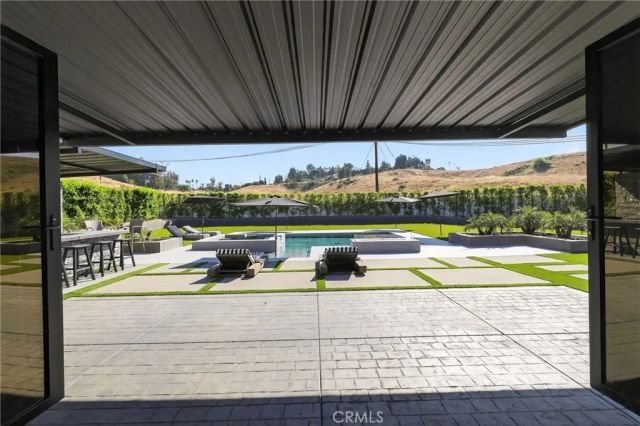 743 Buckingham Drive, Redlands, CA 92374