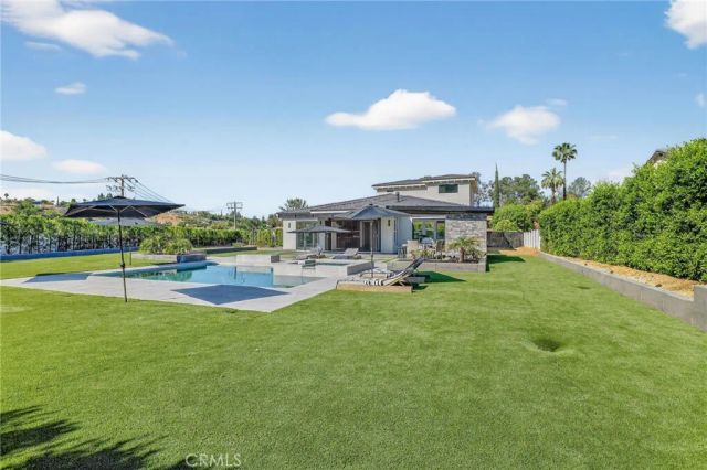 743 Buckingham Drive, Redlands, CA 92374