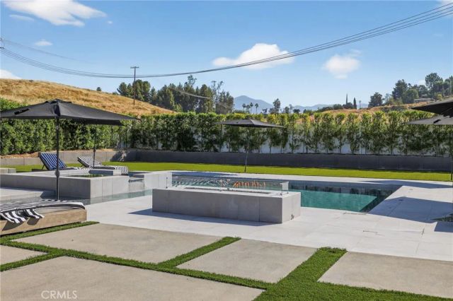 743 Buckingham Drive, Redlands, CA 92374
