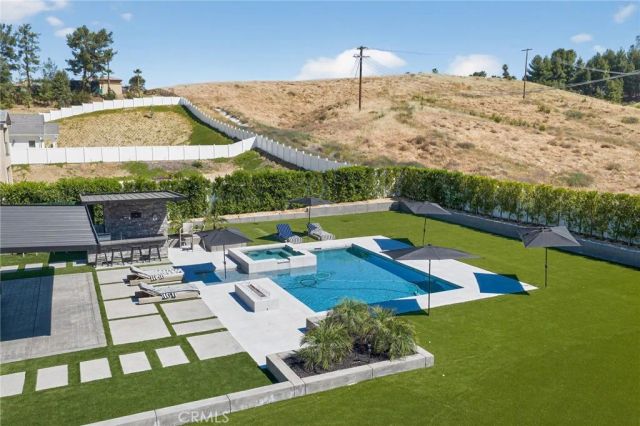 743 Buckingham Drive, Redlands, CA 92374
