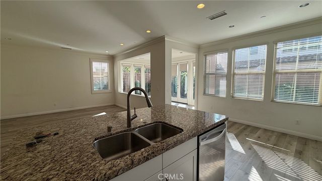 64 Sedgewick, Irvine, CA 92620
