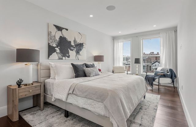 480 W Broadway 303, Boston, MA 02127