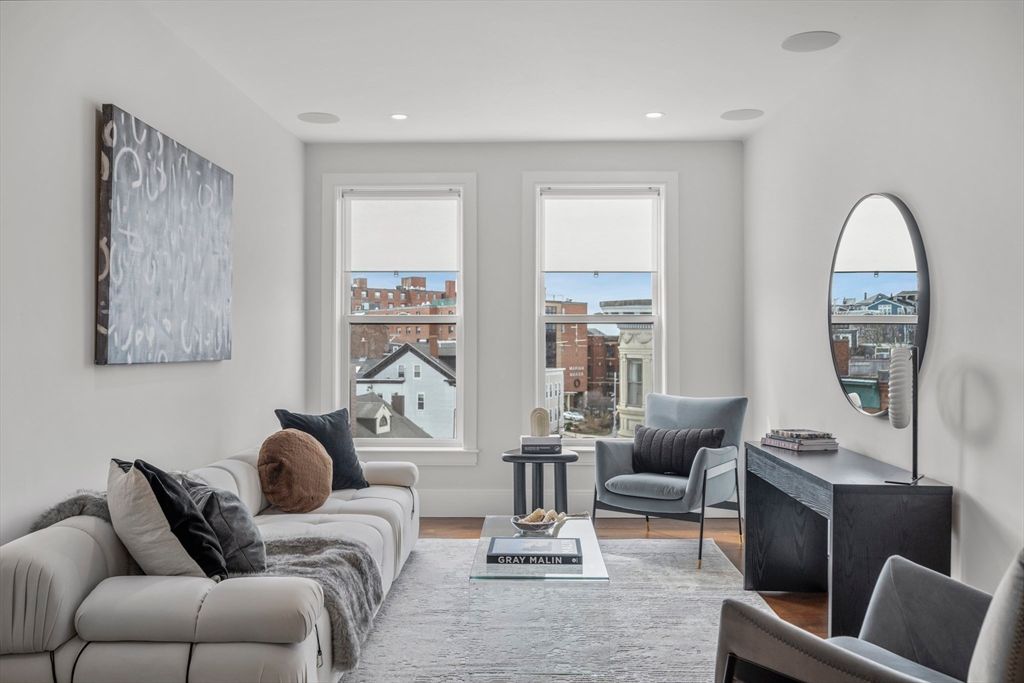 480 W Broadway 303, Boston, MA 02127