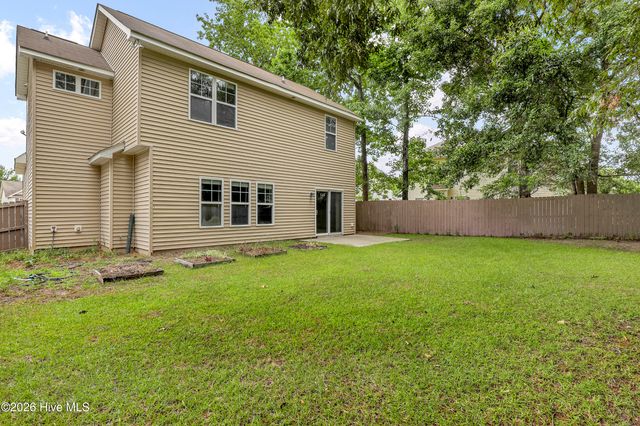 303 Bonnie Court, Sneads Ferry, NC 28460