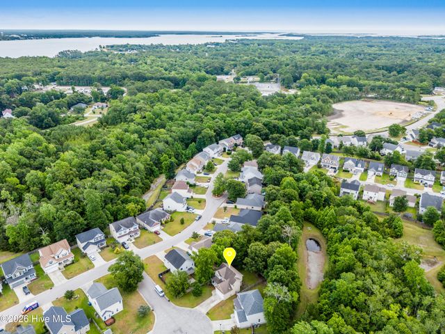 303 Bonnie Court, Sneads Ferry, NC 28460