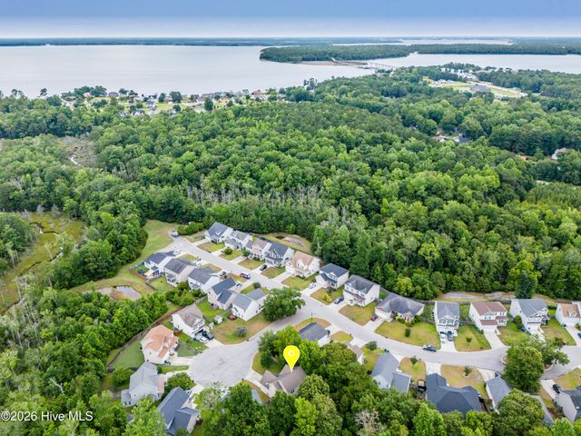 303 Bonnie Court, Sneads Ferry, NC 28460