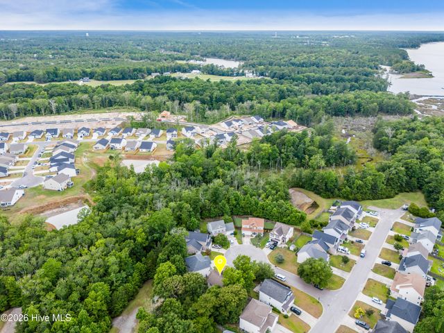 303 Bonnie Court, Sneads Ferry, NC 28460