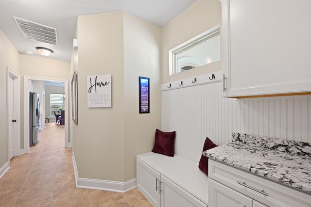 100 Kings Wood Avenue, Thibodaux, LA 70301