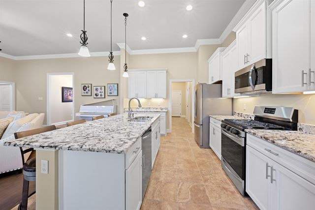 100 Kings Wood Avenue, Thibodaux, LA 70301