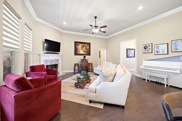 100 Kings Wood Avenue, Thibodaux, LA 70301
