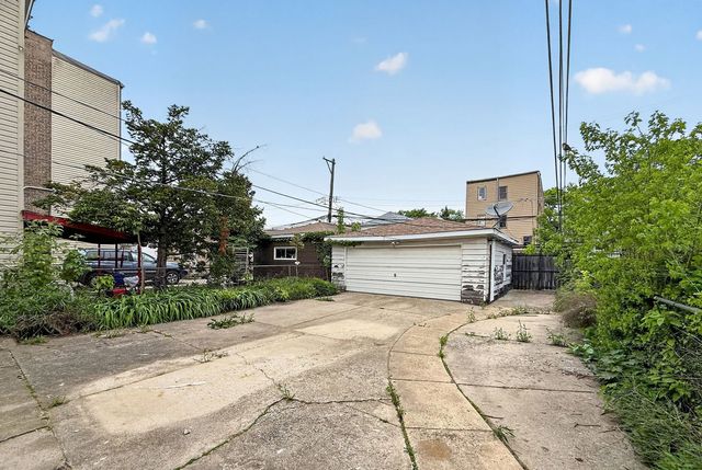 3018 W Gunnison Street, Chicago, IL 60625