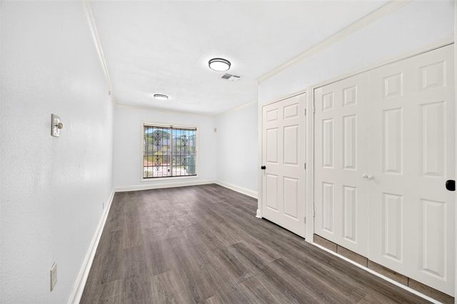9211 Clearway Drive, Houston, TX 77033