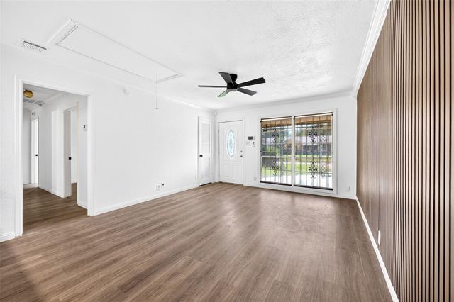 9211 Clearway Drive, Houston, TX 77033