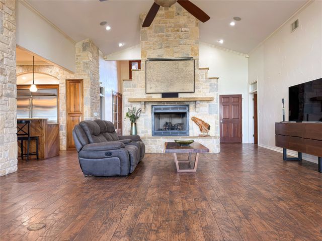 1050 Brazos Heights Road, Mineral Wells, TX 76067