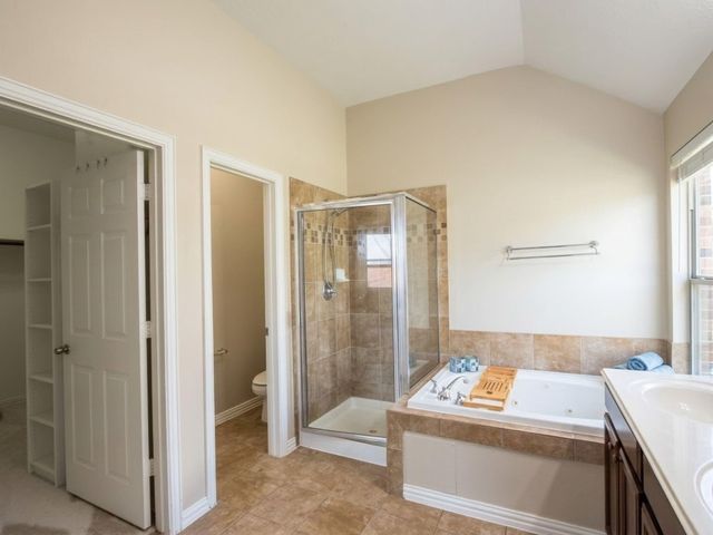 2120 Red Timber Court, League City, TX 77573