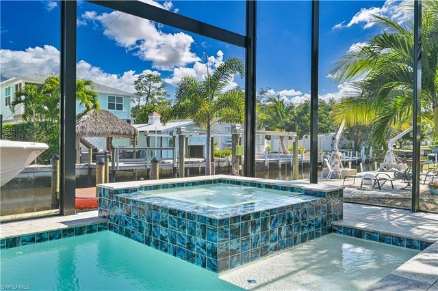 27570 Tarpon WAY, Bonita Springs, FL 34134