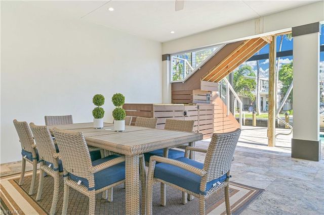 27570 Tarpon WAY, Bonita Springs, FL 34134