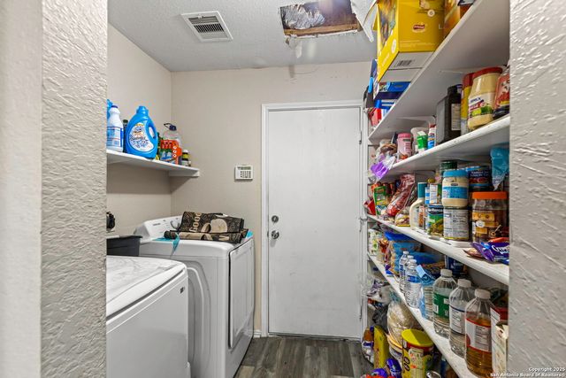 6931 Pecan, Converse, TX 78109