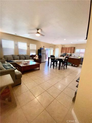 216 La Amistad Way, Hemet, CA 92545